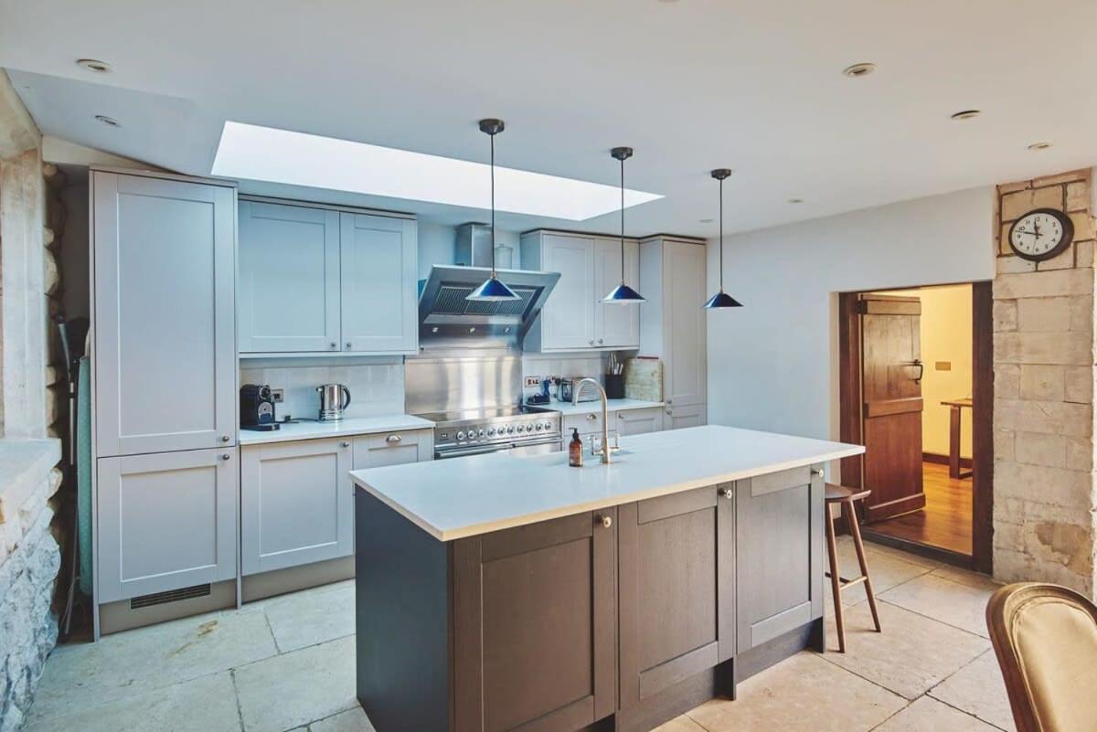 Large Stylish Luxury Cotswold Cottage - Ideal For Families, W/ Ev Charging Andoversford Exterior foto