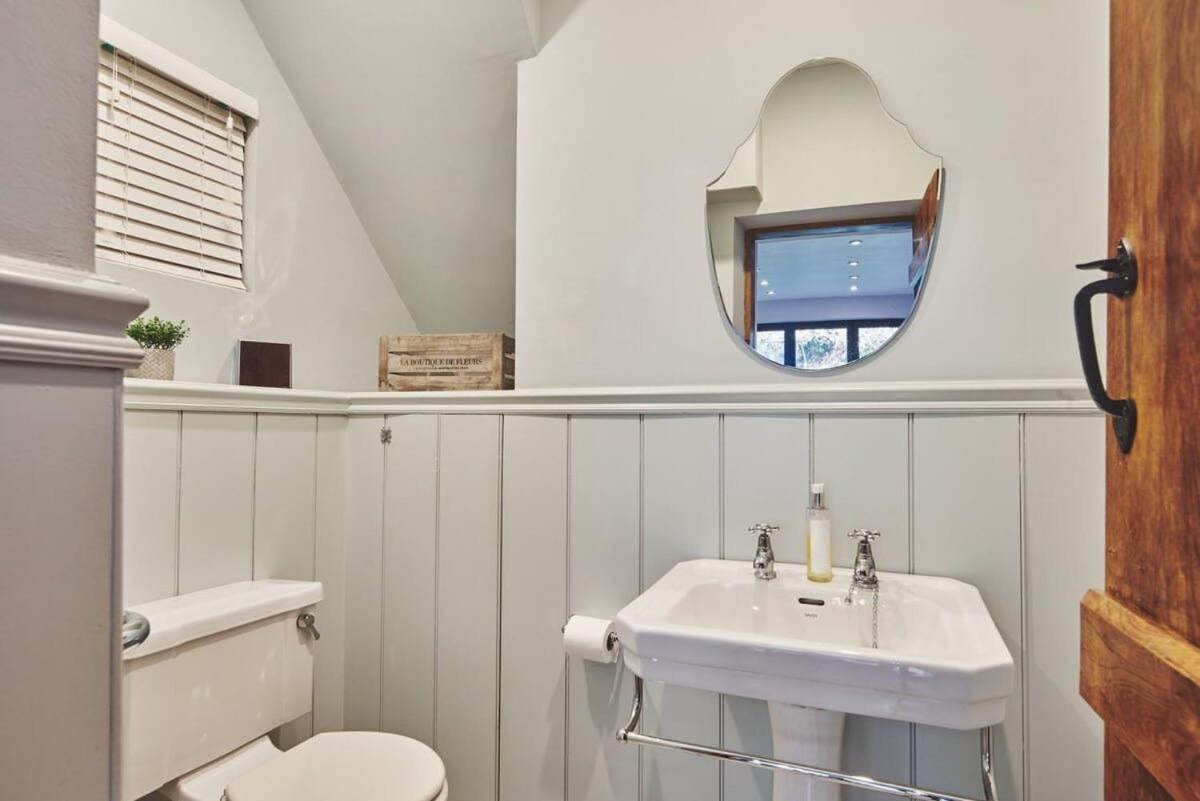 Large Stylish Luxury Cotswold Cottage - Ideal For Families, W/ Ev Charging Andoversford Exterior foto